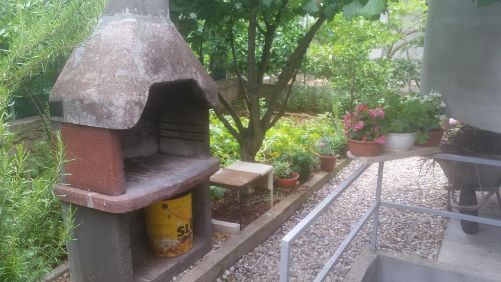 Apartment B&K Raslina Екстериор снимка